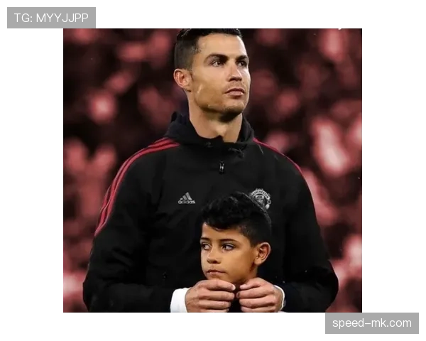 莱万多夫斯基青训时期成长轨迹解析